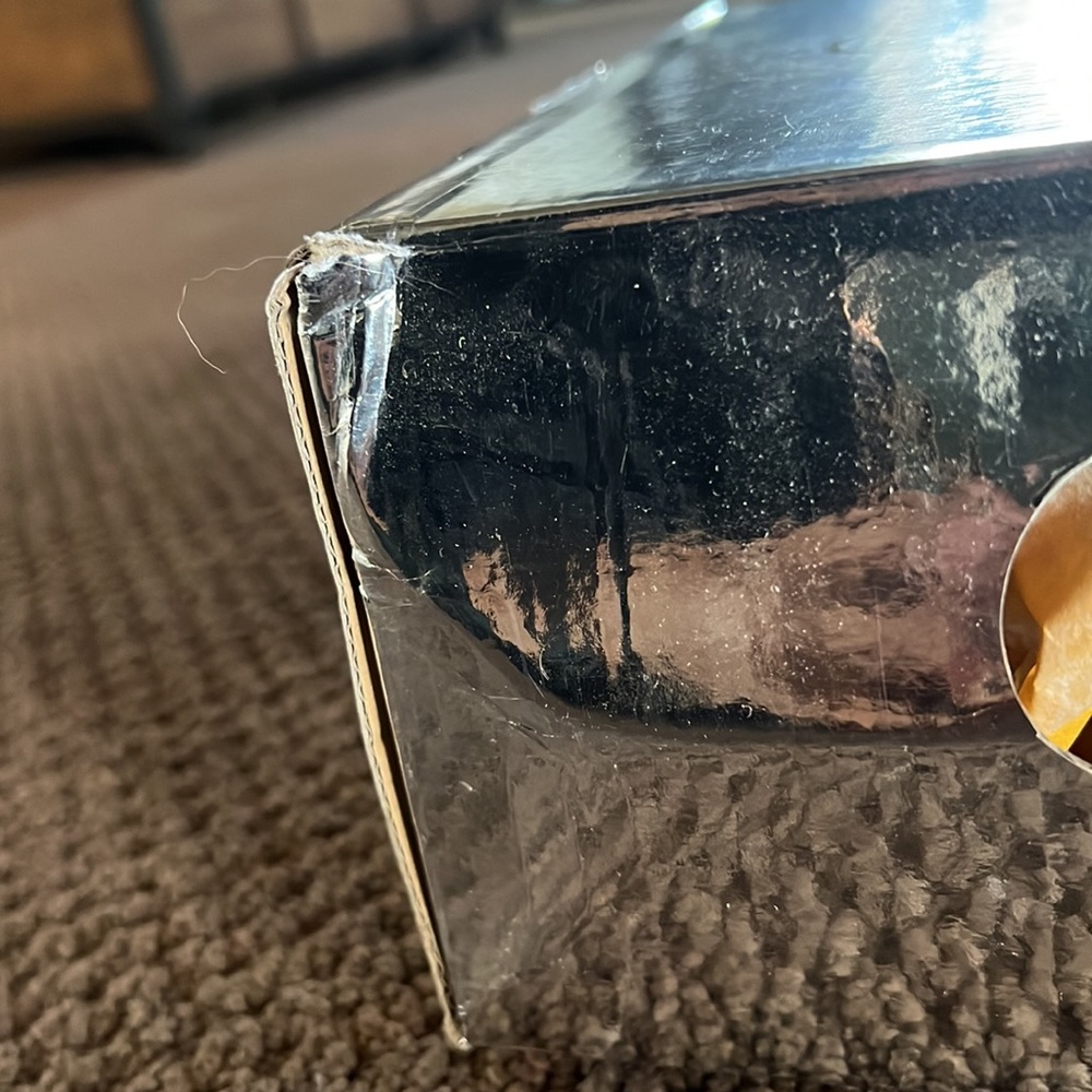 Offwhite Nike Dunks / Damaged Box - image 6